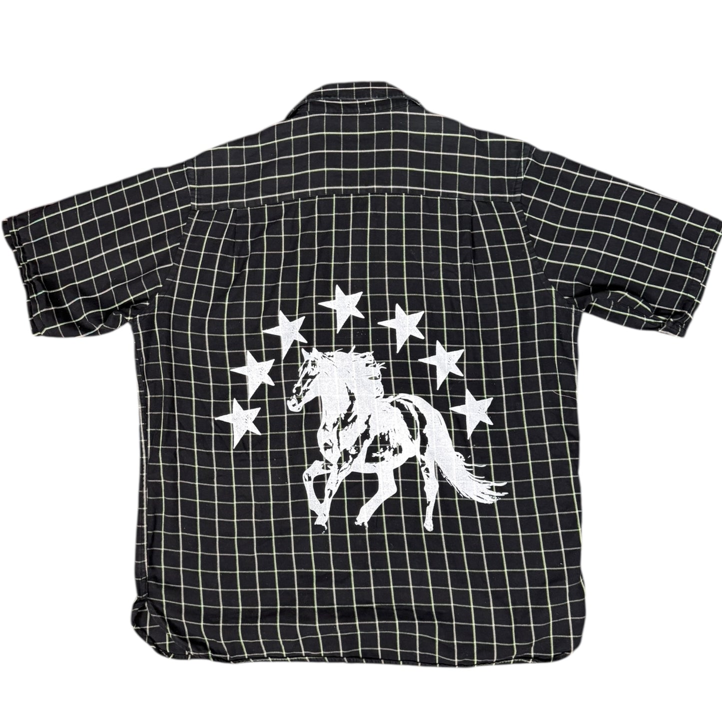 CAMISA MANGA LARGA SUKI NEGRA CUADROS BLANCOS LETRAS BLANCAS TALLA XL SK219