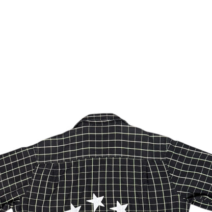 CAMISA MANGA LARGA SUKI NEGRA CUADROS BLANCOS LETRAS BLANCAS TALLA XL SK219