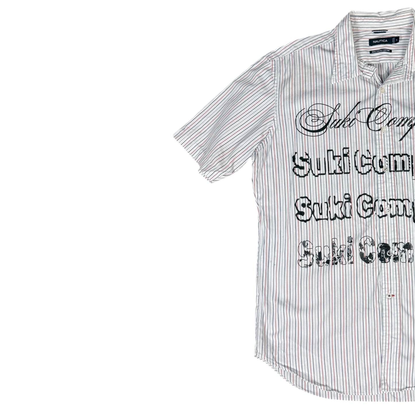 CAMISA MANGA CORTA SUKI BLANCA RAYAS ROJAS LETRAS NEGRAS TALLA M SK216