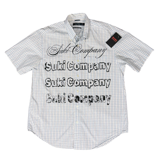 CAMISA MANGA CORTA SUKI BLANCA CUADROS LETRAS NEGRAS TALLA M SK209