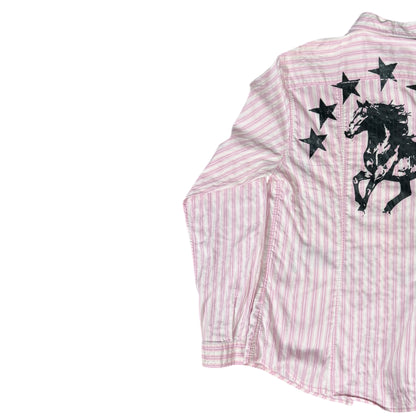 CAMISA MANGA LARGA SUKI ROSA RAYAS LETRAS NEGRAS TALLA M SK208