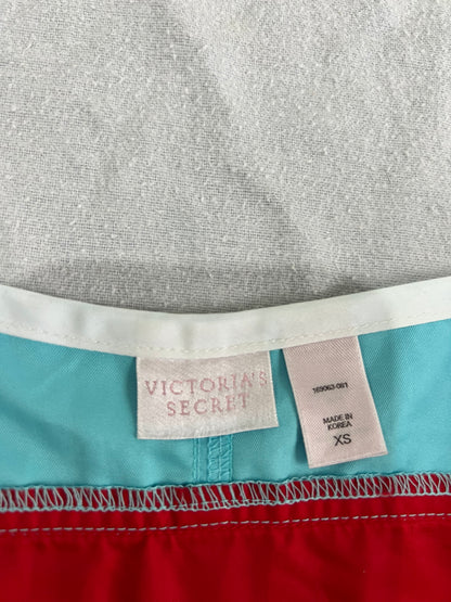 MINI SHORT VICTORIA SECRET AZUL CON ROJO