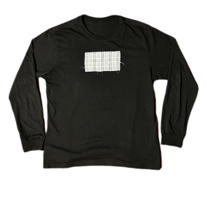 PLAYERA MANGA LARGA NEGRA PARCHE LETRAS