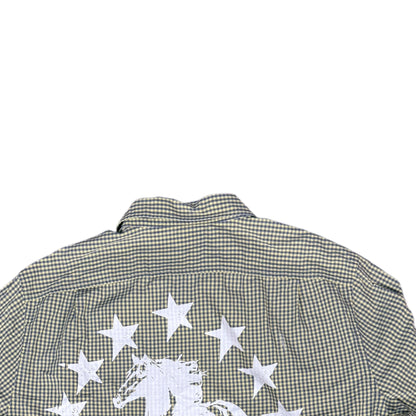 CAMISA MANGA LARGA SUKI VERDE OLIVO CUADROS LETRAS BLANCAS TALLA L SK212