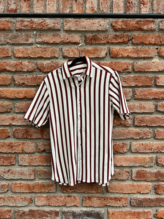 CAMISA MANGA CORTA RAYAS GUINDAS CON BLANCO TALLA L
