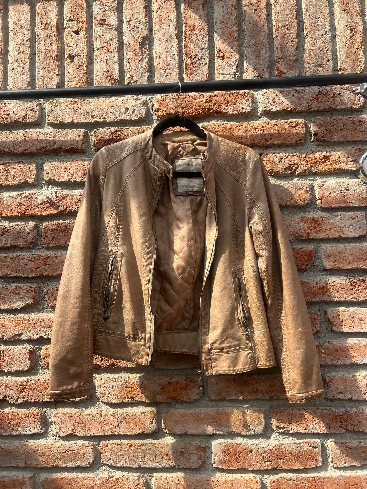 Chamarra de piel café greenlander